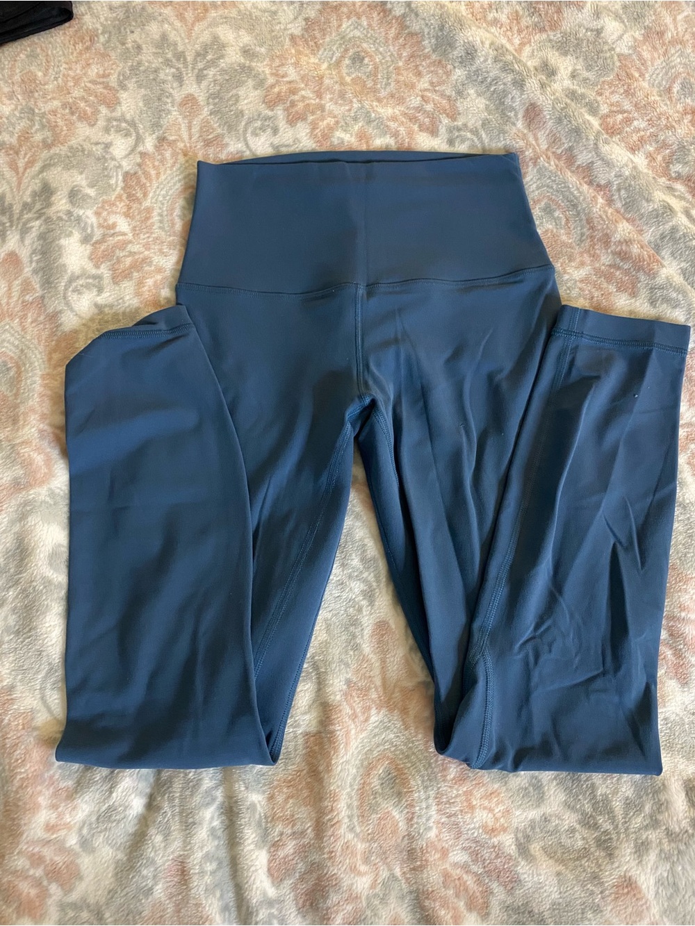 lululemon dark blue workout leggings